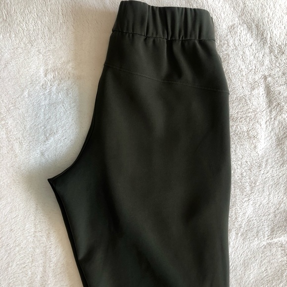 LULULEMON Joggers SOLD - Picture 2 of 4